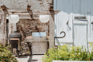 Eten en Loungen La-Bastide barbecue plek kamado voor algemeen gebruik master bbq chef