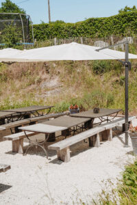 Eten en Loungen La-Bastide barbecue plek ontmoetings plek