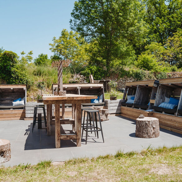 Loungeplek op La-Bastide's vakantiedomein in Haute-Vienne Frankrijk