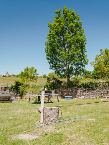 Spelen La-Bastide speelveld balancekoord en pingpong