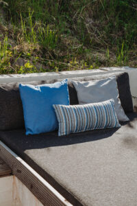 Zwembad La-Bastide loungebedden met lekkere ligkussens