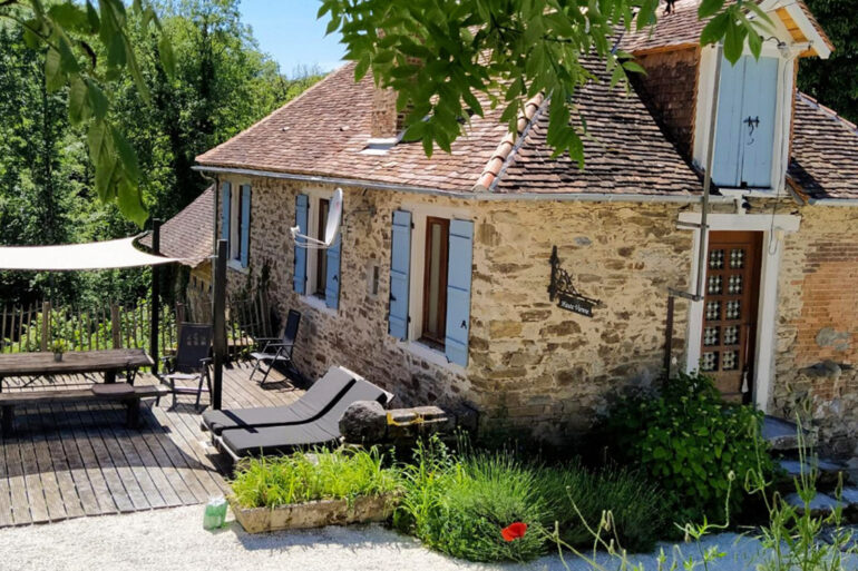 Over La-Bastide in Frankrijk alle jaargetijden van het jaar